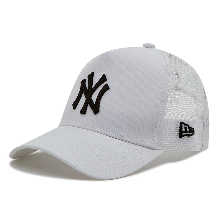Chipiu New Era Essential Trucker New York Yankees One size Alb photo 1 Chipiu New Era Essential Trucker New York Yankees One size Alb photo 1